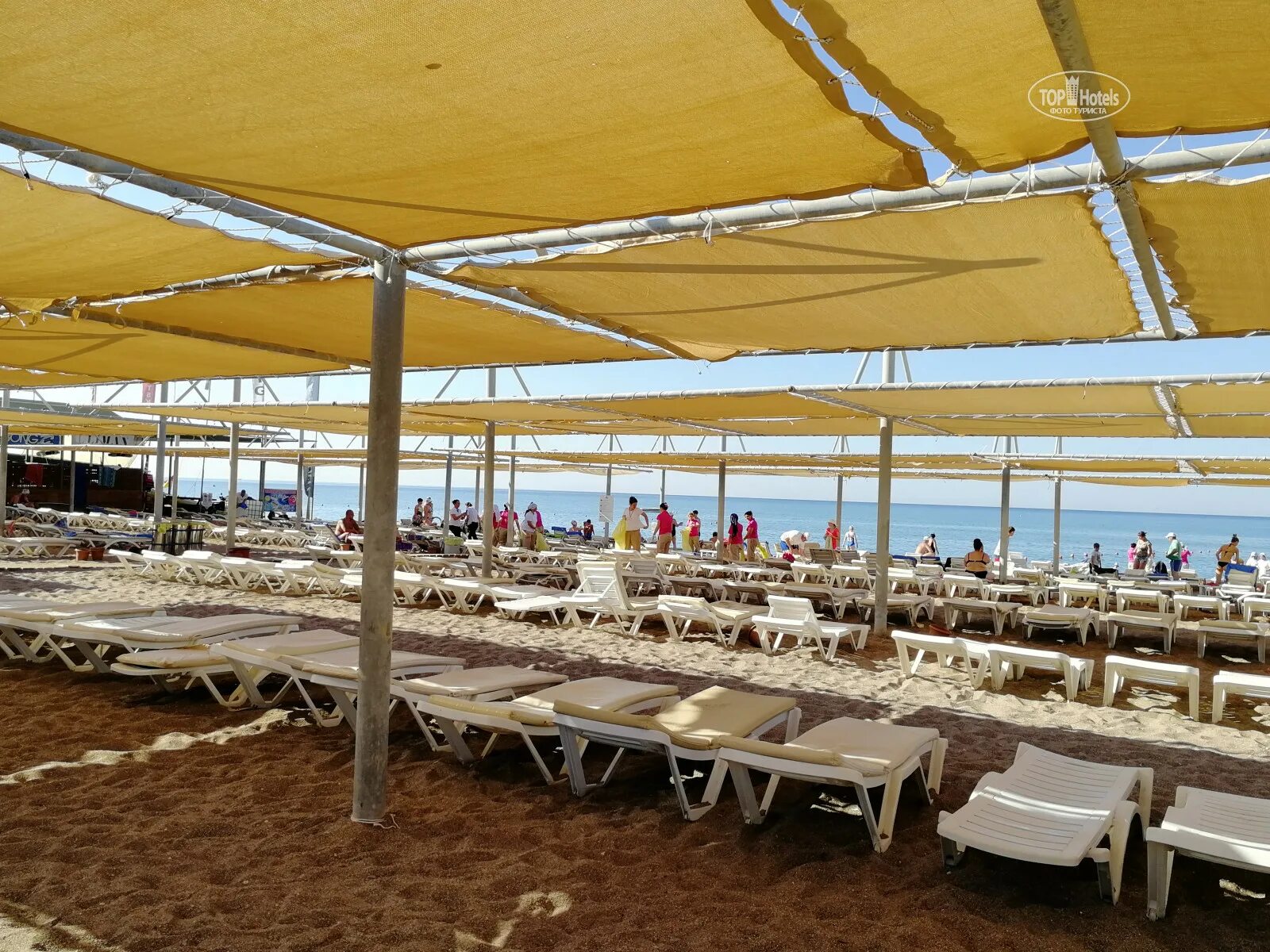 Amara family resort 5 турция отзывы. Амара Фэмили Резорт Сиде 5. Amara Family Resort 5 пляж. Амара Фэмили Резорт Сиде пляж. Пляж отеля Амара Фэмили Резорт Сиде Турция.