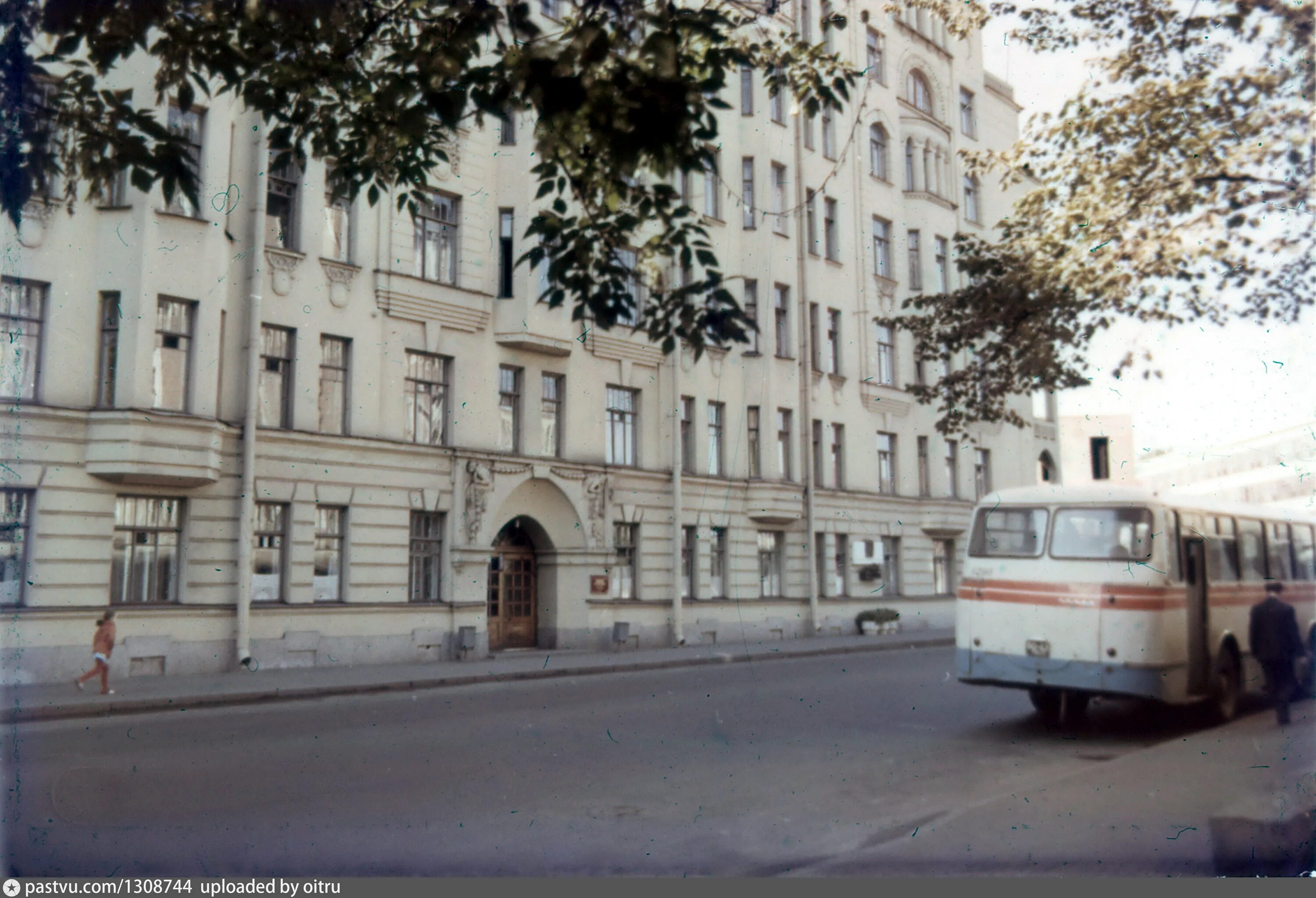 Улица ленина дом 20. Улица Ленина Санкт-Петербург. Петроградский район улица Ленина. Ленина 52 Санкт-Петербург. Ул Ленина 52 СПБ.