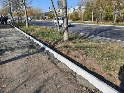 Под тротуаром