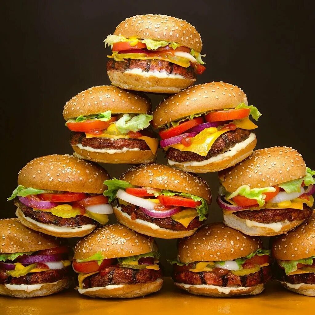 Большой фаст фуд. Пресс для гамбургеров Hurakan HKN-f13. Гамбургер. Вкусный гамбургер. Еда бургеры.