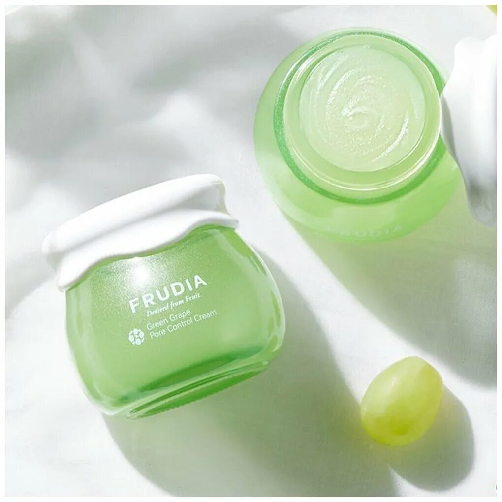 Тонер frudia виноград. Frudia green grape pore control toner себорегулирующий тоник для сужения пор 195ml. Frudia зеленый виноград. Frudia с зеленым виноградом крем. Frudia с зеленым виноградом крем.