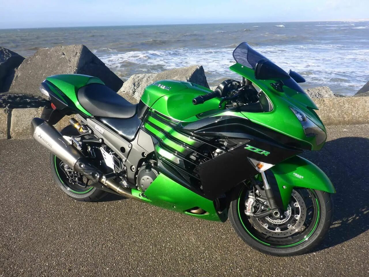 Купить мотоцикл kawasaki. Кавасаки ЗЗР 1400. Кавасаки ZZR 1400. Kawasaki ZZR 1400 Performance Sport. Kawasaki ZZR 1400 2020.