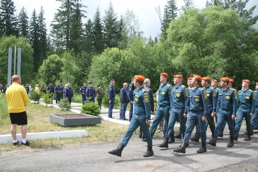 Мчс россии красноярск. ФГБОУ во Сибирская пожарно-спасательная Академия ГПС МЧС России. Сибирско пожарно-спасательный Академии МЧС Красноярск. Сибирская пожарно-спасательная Академия ГПС МЧС России классы.