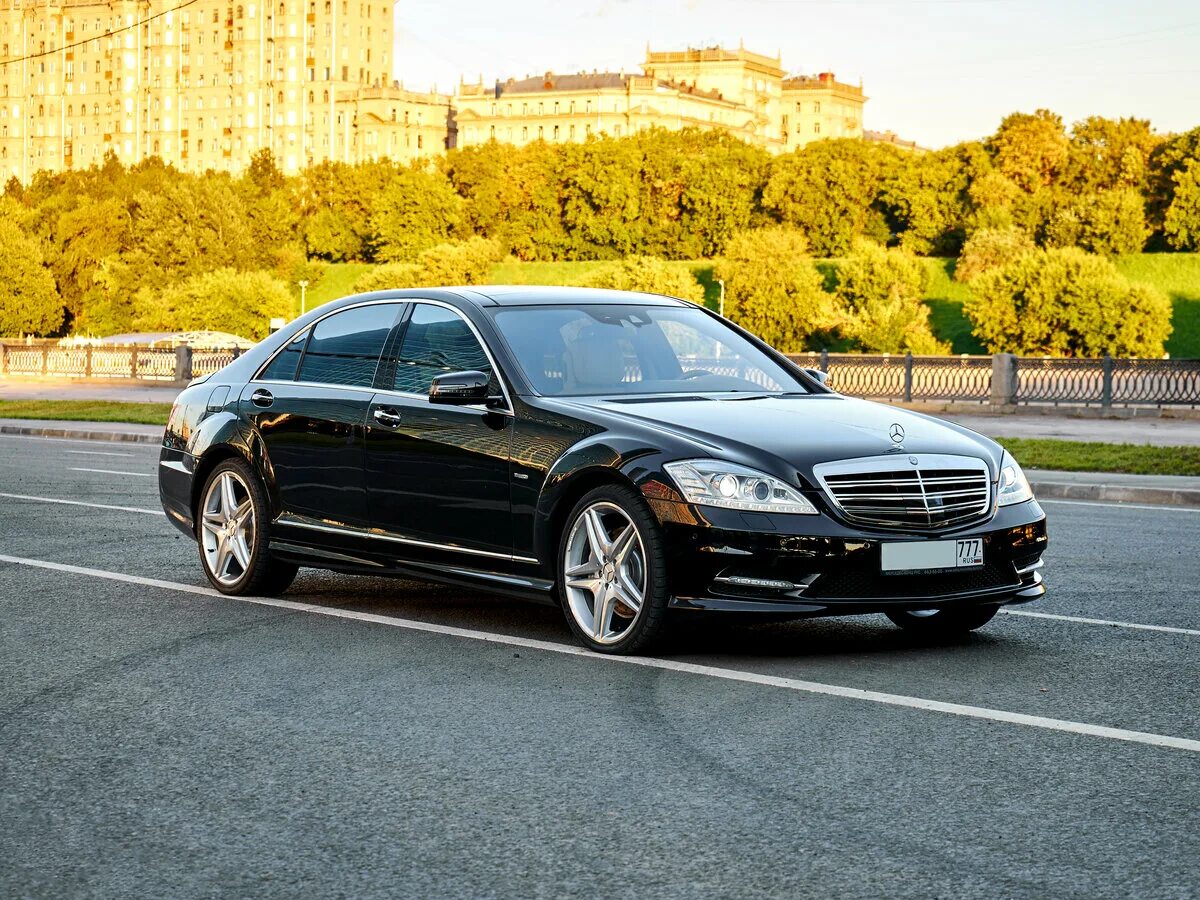 Мерседес 221 s класс. Мерседес Бенц s class w221. Mercedes Benz s 221. Mercedes s class 221. Mercedes s-class w221 s500.