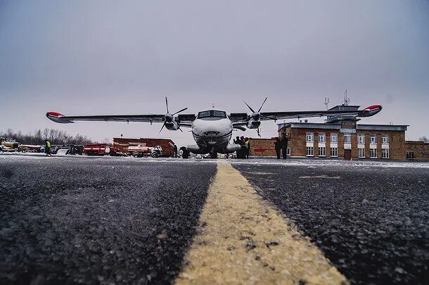 Аэропорт инта. Аэропорт Троицко-Печорск. Аэродром Троицко-Печорск. Аэродром в Инте.