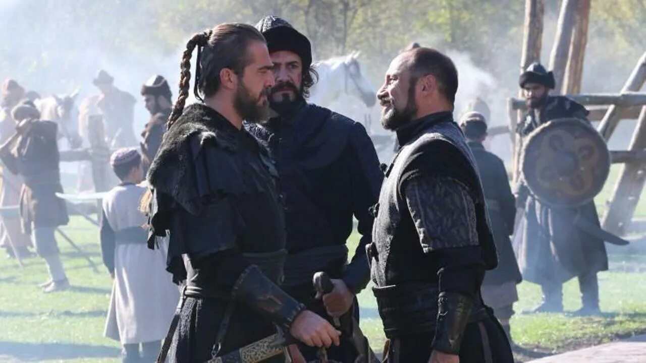 эртугрул 65. возвращение эртугрула 2 сезон 13 серия. бесстыдники 19 серия. эртугрул 2 серия. воскресший эртугрул айкиз.