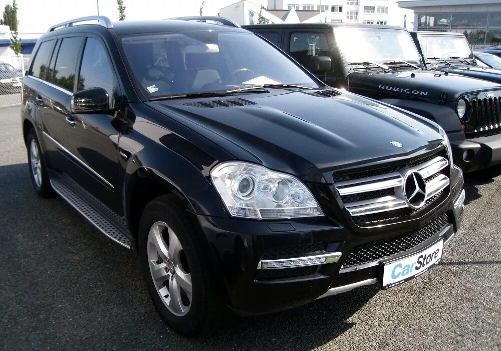 Купить мерседес gl 350. Mercedes-Benz gl 350 CDI 4matic. Мерседес gl 350 CDI. Mercedes Benz gl350 CDI. Mercedes gl 350 4matic.