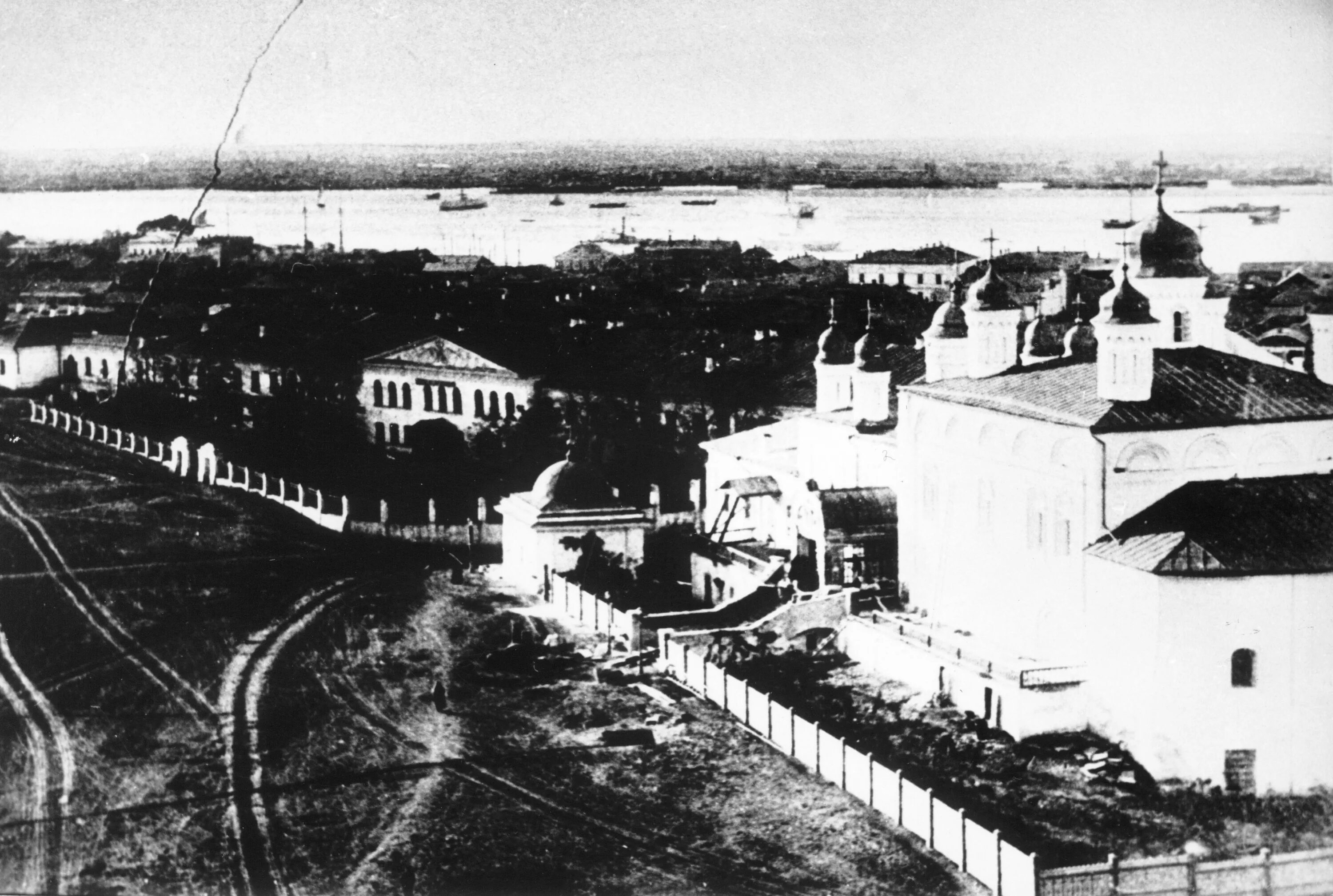 Астрахань происхождение названия. Астрахань 19 век. Астрахань история города. Астрахань 20 век. Рассказ об астрахани кратко.