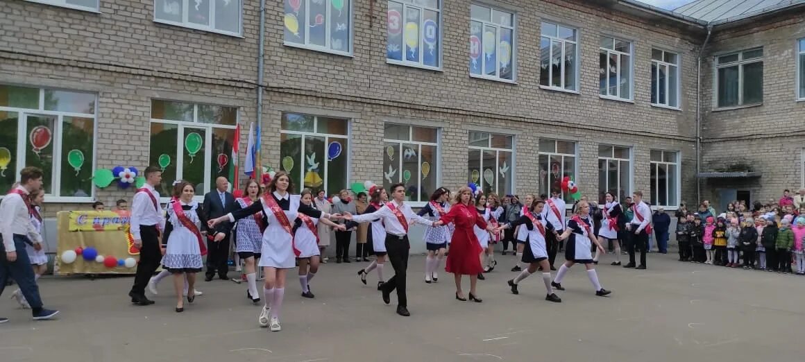 Пожелай нам доброго доброго пути. Добрый путь жуковский. Снежская гимназия брянский район. В добрый путь друзья. Добрый путь жуковский.