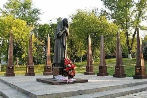 Памятник матерям сыновьям