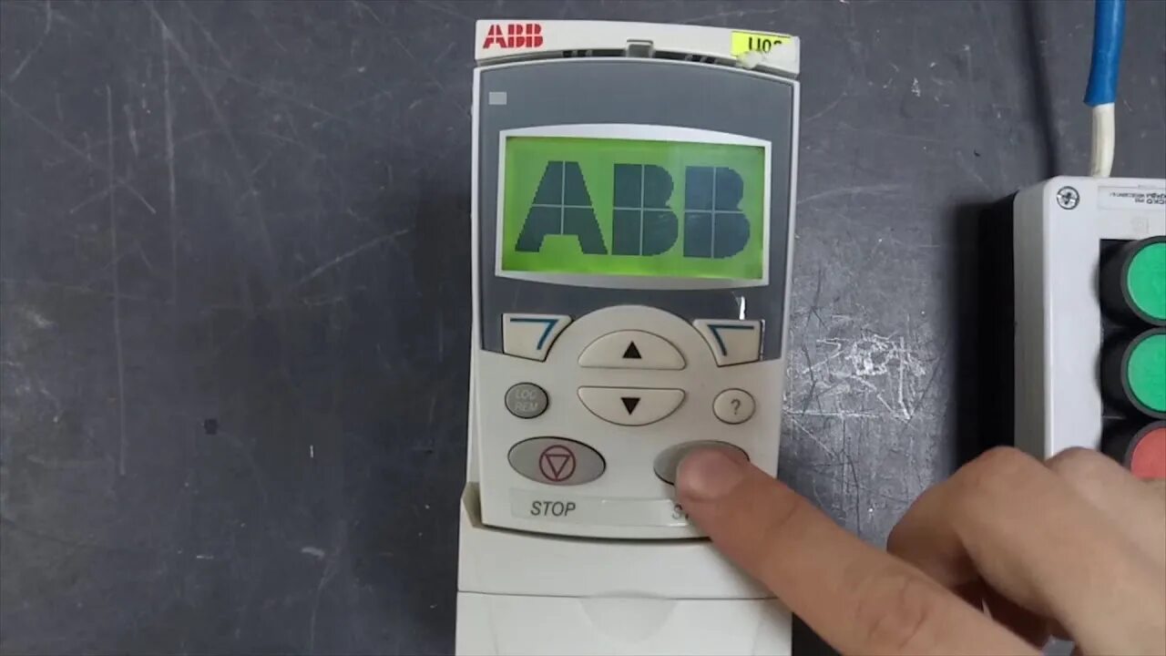 Acs 355 панель управления частотником. F0006 ошибка abb частотник. Частотник abb 310 интеллектуальная панель. Частотный преобразователь abb acs355. Частотный преобразователь abb acs550.