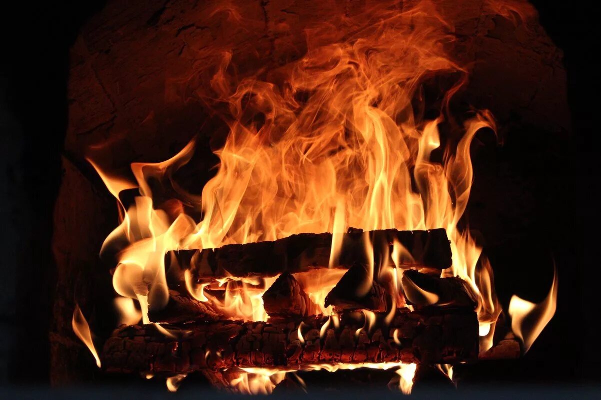 огонь в печке. огонь в печи картинки. пламя в печи. огонь в печи. огонь в русской печке.