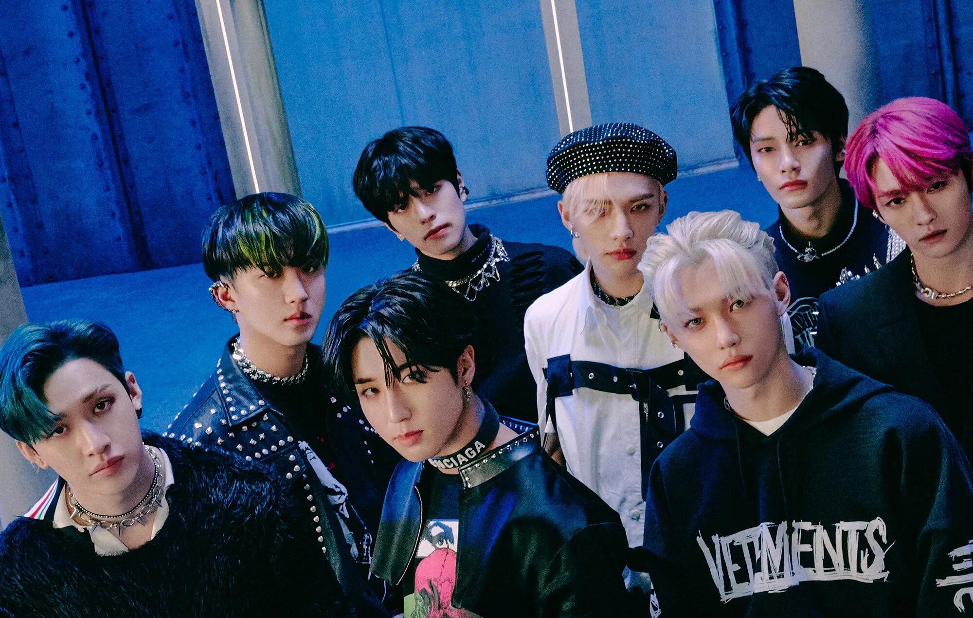 Куб из бумаги stray kids. Stray kids песни. Альбомы stray kids tracklist. Mixtape stray kids 2018. Stray kids мемберы с именами.