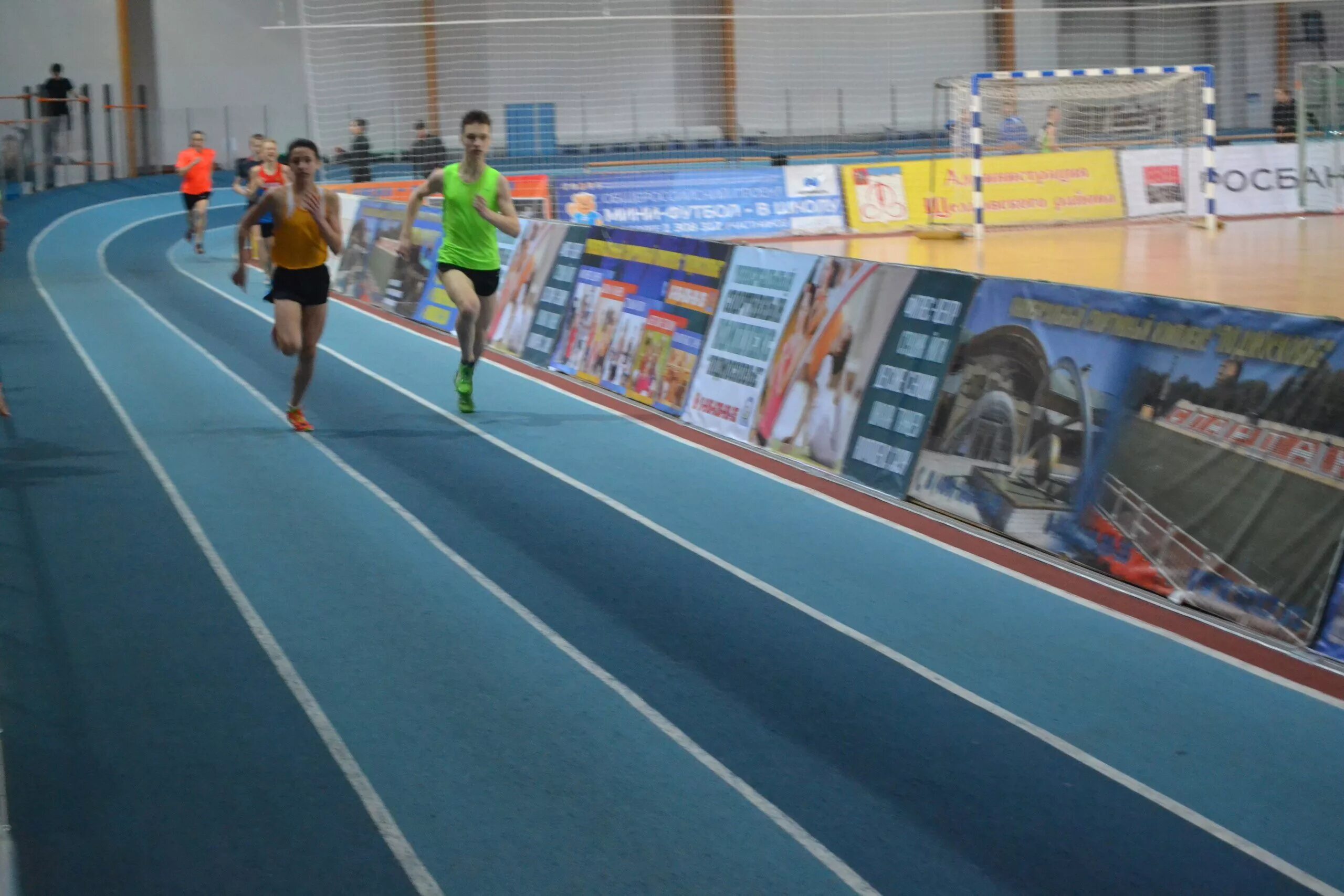 манеж щелково легкая атлетика. день самбо. легкоатлетический манеж щелково. легкоатлеты россии. манеж щелково легкая атлетика.