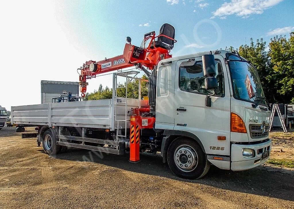 Кран-манипулятор Kanglim ks1056. Hino 500 с КМУ. КМУ Канглим 1056. Манипулятор Kanglim 7.5. Купить манипулятор московской области