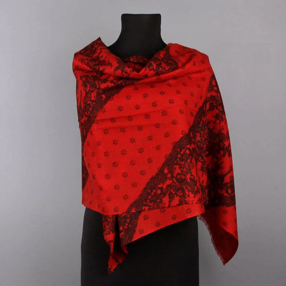 Розовый палантин. Шелковые платки ungaro. Платок женский. Палантин шарфы платки. Палантин женский.