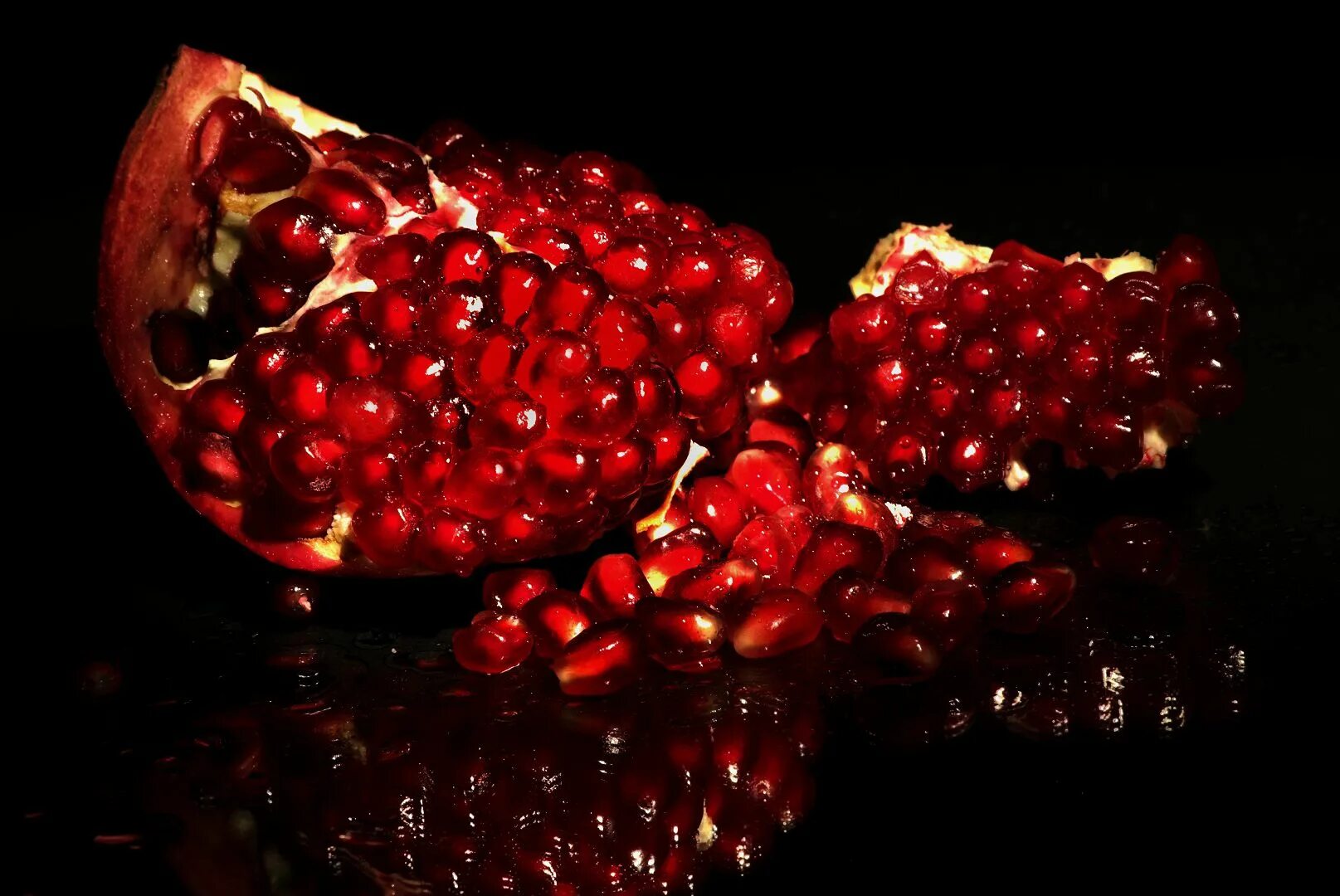 гранатовый тема. сочные фрукты. гранатовый тема. гранатовый тема. гранат азербайджанский.