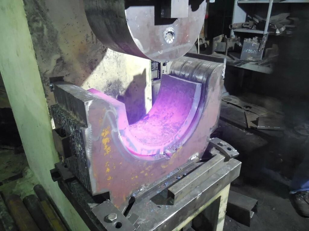 Вкладыш для подшипника баббит. Подшипник скольжения баббитовый 7 мм. Подшипники скольжения из баббита. Перезаливка баббитом вкладышей подшипников скольжения. Баббитовые подшипники турбогенератора.