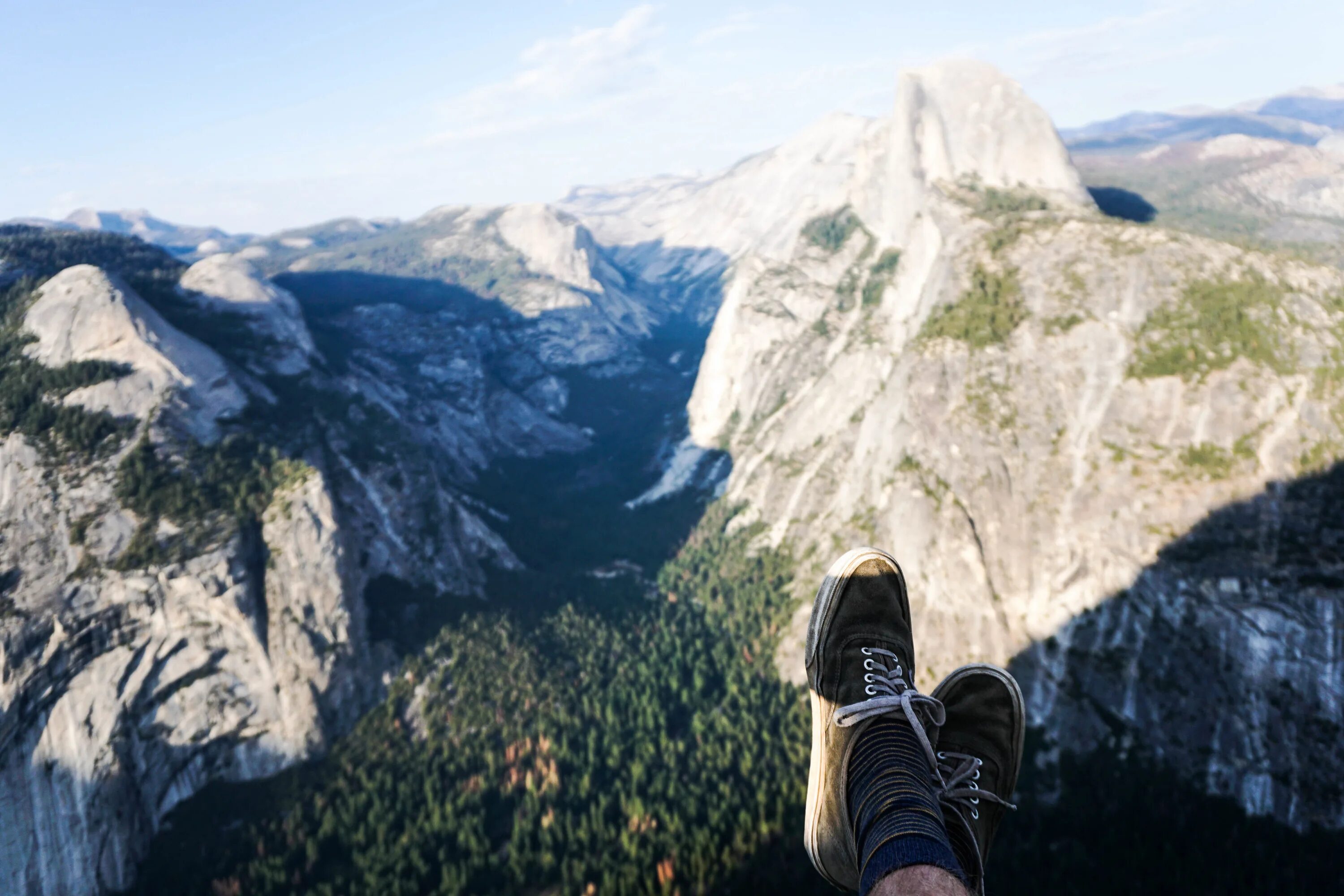 Горы и вода. Foot of the mountain на андроид