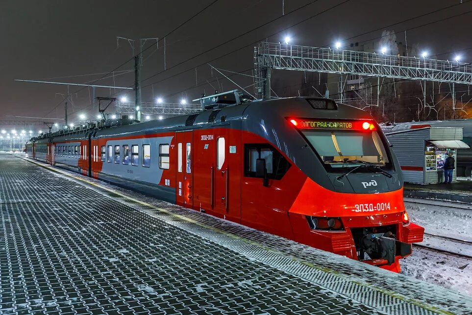 Транспорт поезд. Электровоз 2эс4к. Class 221 train. Эм4 001. Пассажирский локомотив эп1м.