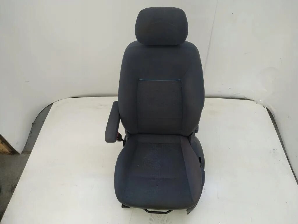 Сиденье водителя форд. Ford transit custom. Сиденье водителя форд. Сиденье водителя форд. Сиденья форд фокус 3.