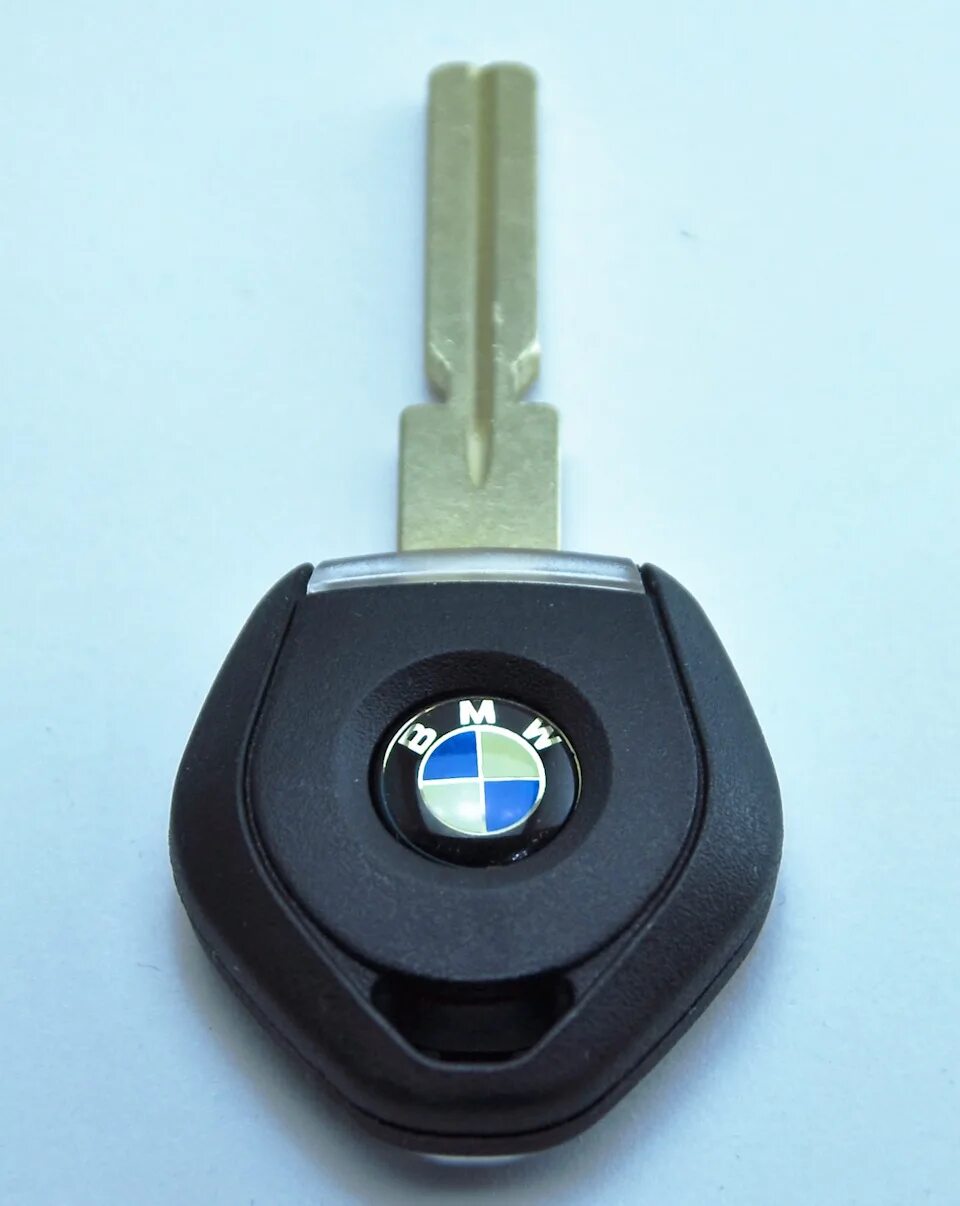 E39 брелок. Klyuch bmw e60. Ключ зажигания е39. Батарейка в ключ бмв е39 1999. Плата ключа бмв е46.