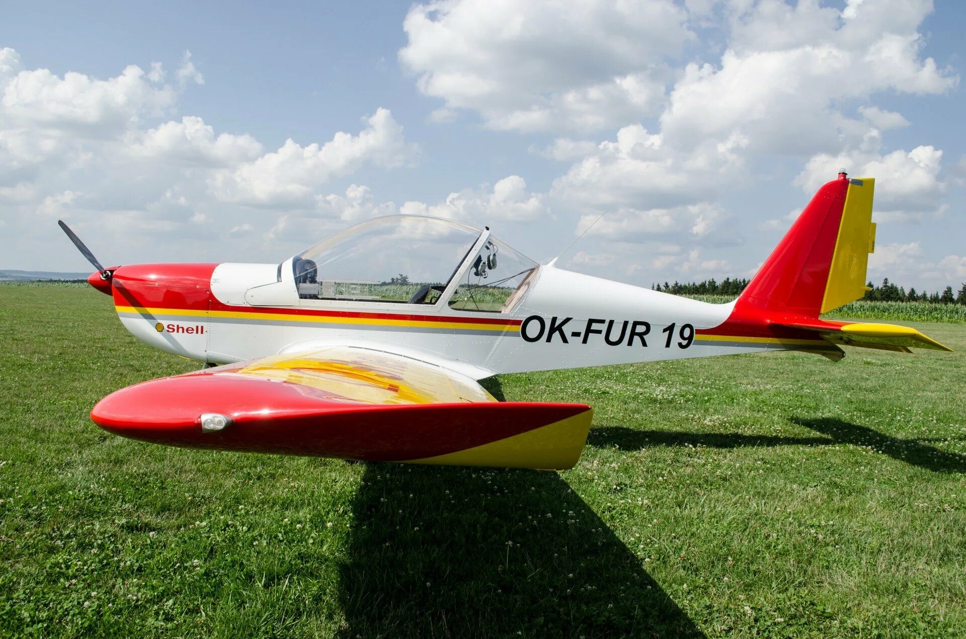 Скай бэби самолет. Очень маленький самолет. Самый маленький самолет. Одноместный самолет. Самый маленький самолет в мире.