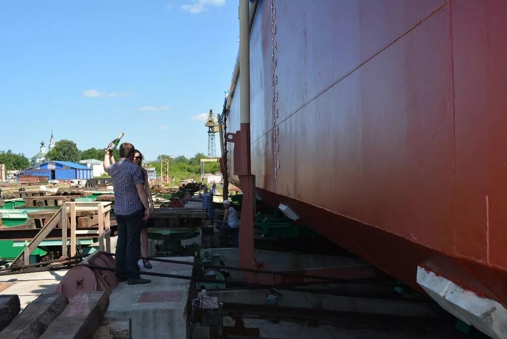 баржа уфа. судостроительный завод кострома. баржа морвенна 2501. аврора регул танкер. теплоход кострома красноярск.