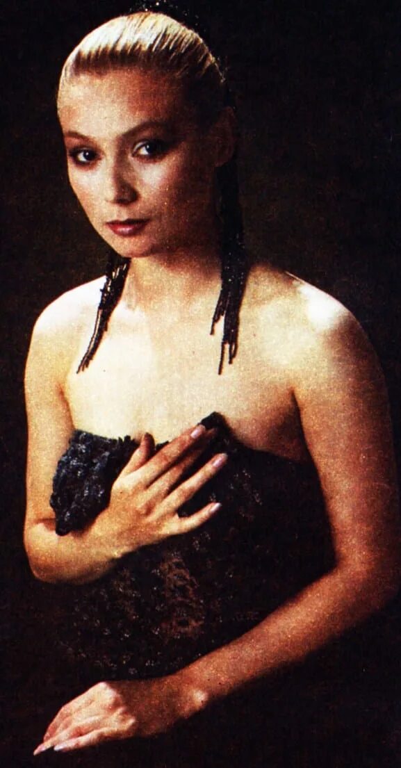 Сексуальная Лариса Белогурова – Гений (1991)