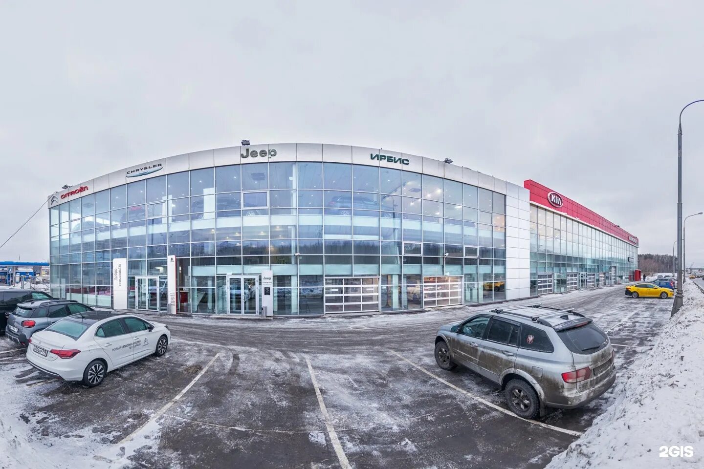 2022. мкад. грузовик опрокинулся на мкаде калужское шоссе. 2 февраля перекрыт мкад. мкад.