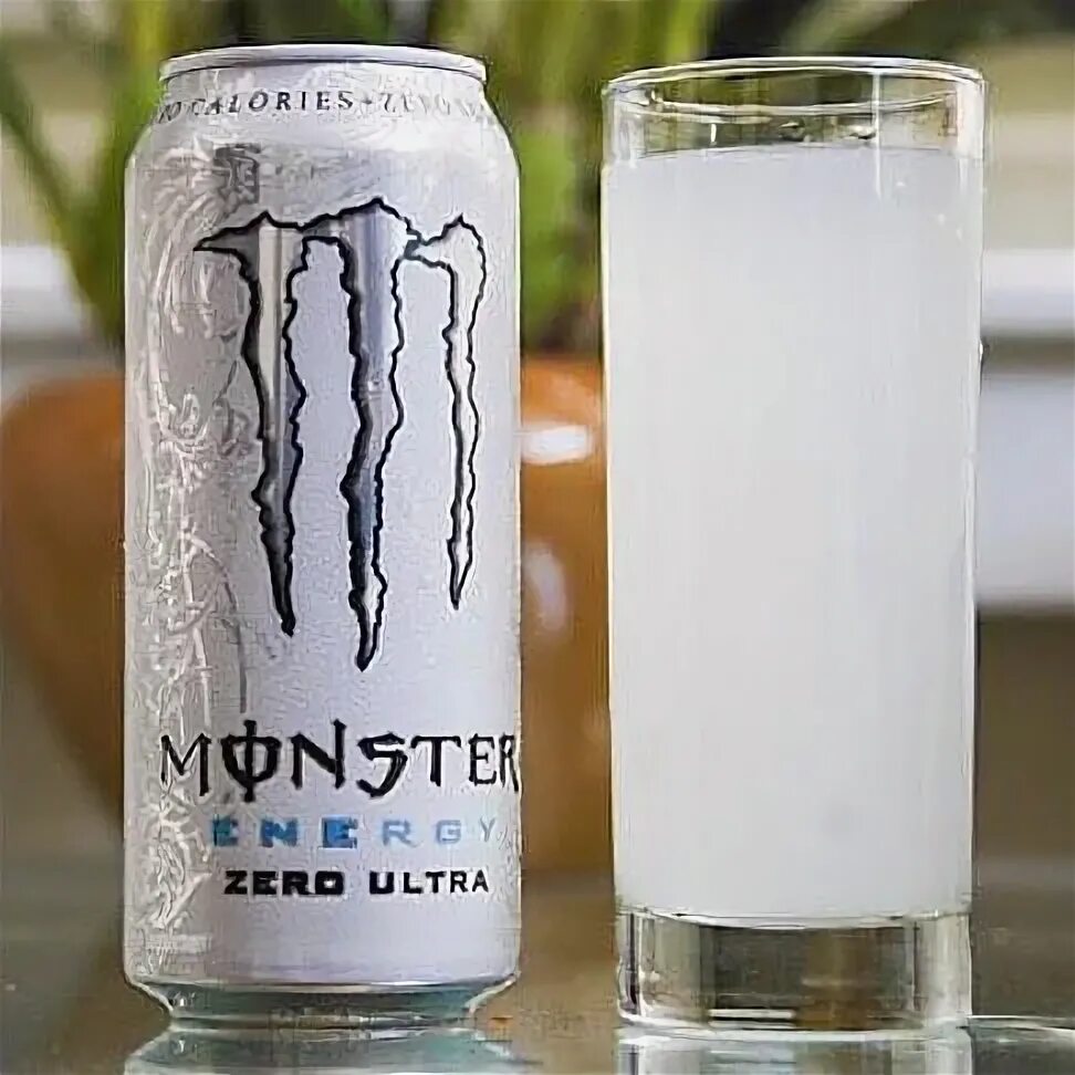 Ultra zero. Monster Energy Ultra White. Monster Energy в стакане. Белый монстр. Белый напиток Monster Energy.