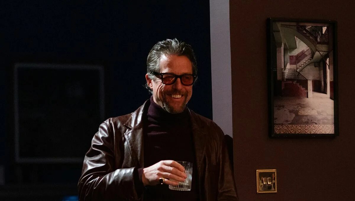 Джентльмены хью. Джентльмены хью. Хью грант джентльмены. Хью грант джентльмены. Джентльмены 2020 хью грант.