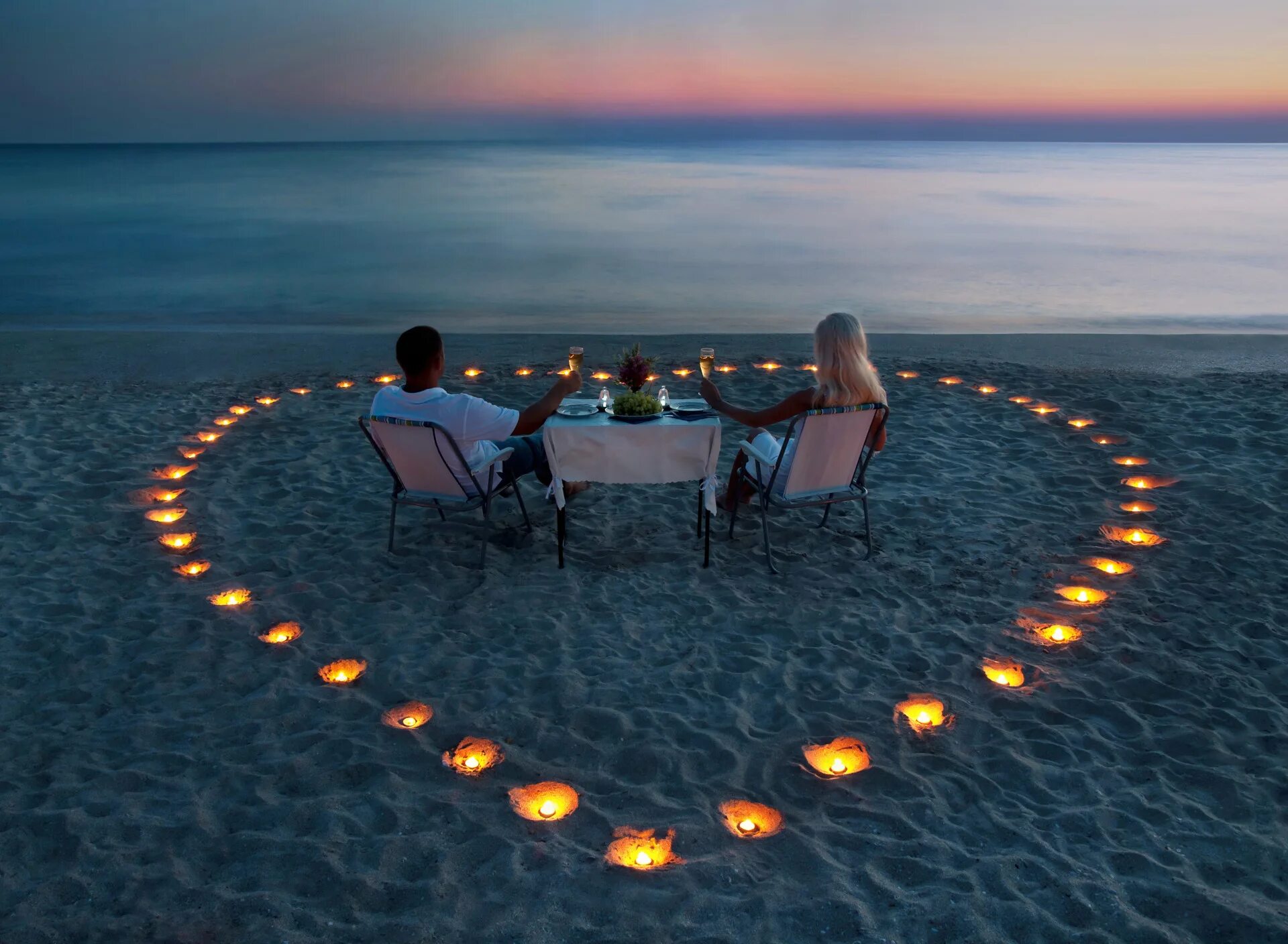 Что нибудь приятное. Написать что-нибудь приятное. Ты мне нравишься. Скажи чтонибкдь приятное. Приятный подарок девушке.