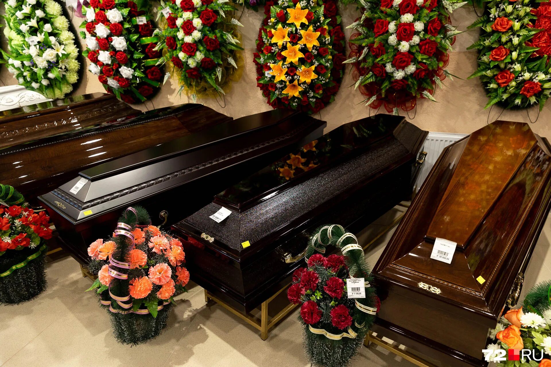 панихида. вечернее богослужение к рождеству иоанна предтечи. отпевание в православном храме. панихида сколько по времени. панихида сколько по времени.