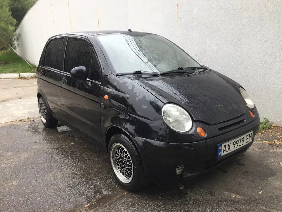 Какие диски на матизе. Daewoo matiz (m100, m150) 0.8. daewoo matiz на 17 колесах. daewoo matiz m100 диски. матиз на 13 колесах.