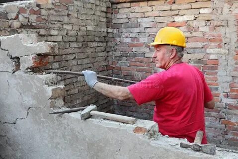 Демонтаж кирпичной кладки