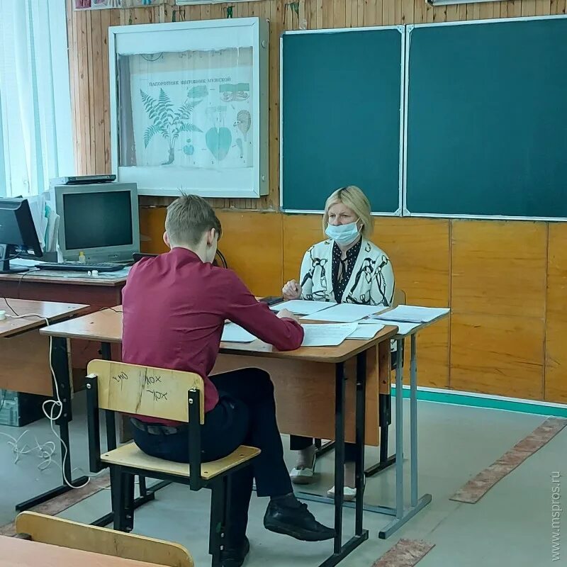 Итоговое собеседование по русскому. Экзамен устное собеседование. Как проходит устный. Собеседование по русскому языку 9 класс. Экзамены в школе.