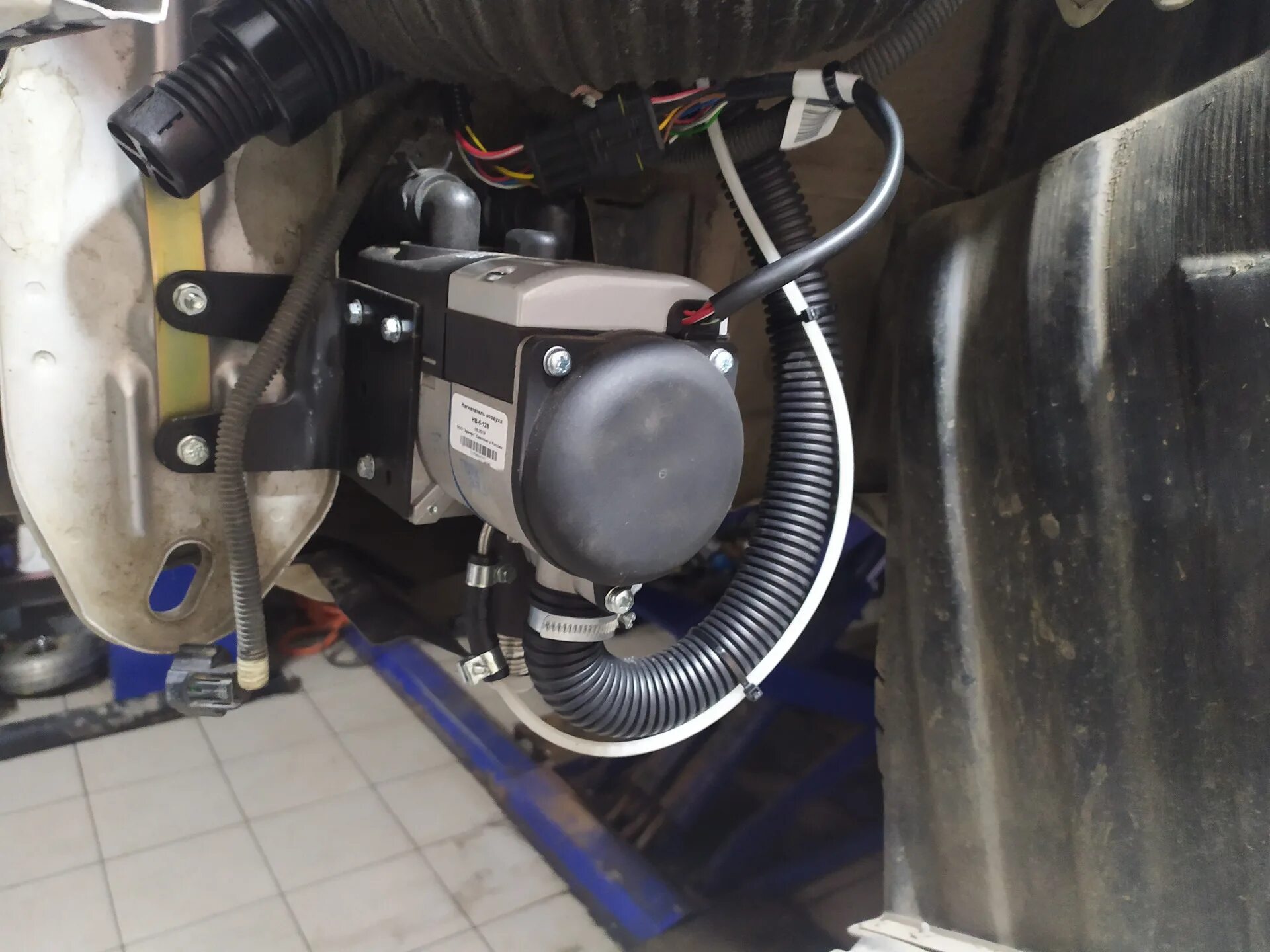 Установка БИНАР-5S (бензин) + подключение к StarLine A93 - Lada Vesta SW, 1,6 л,