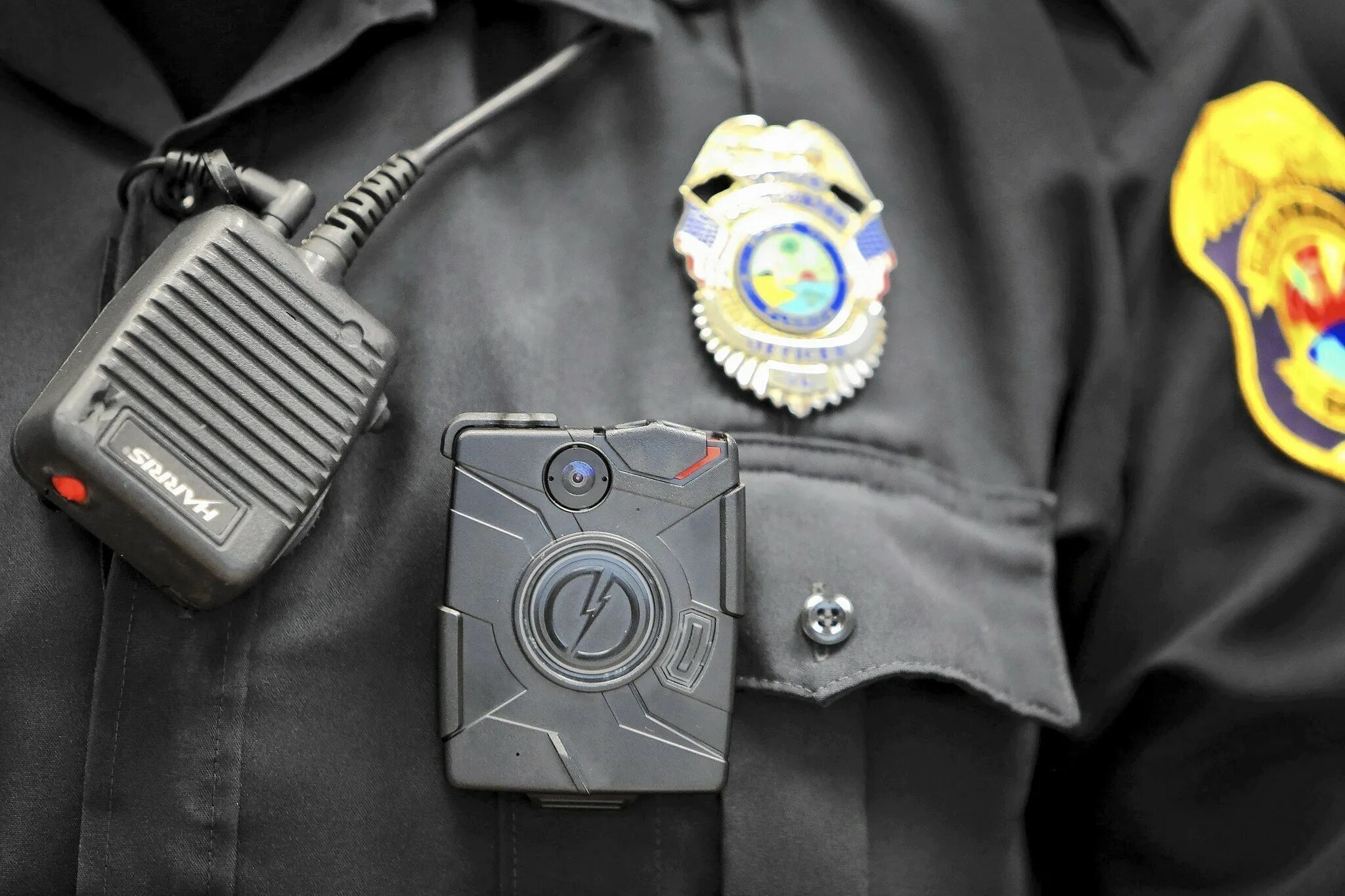 Рация walkie talkie 2659. Рации американских полицейских. Baofeng uv-5r 8w. Радиостанция полиции. Рация baofeng bf-888s.