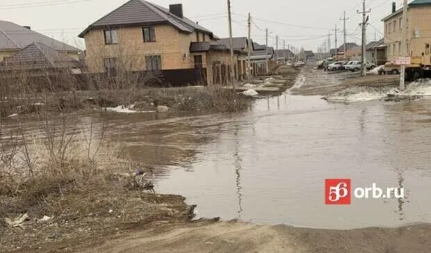 Какие районы затопило в оренбурге. Паводок в Оренбуржье. Паводок в Восточном Оренбуржье. Оренбург затопление о.