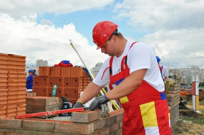 Авито работа в ставропольском крае каменщик. Требуются каменщики. каменщики белгород. каменщики питер. каменщик в рф.