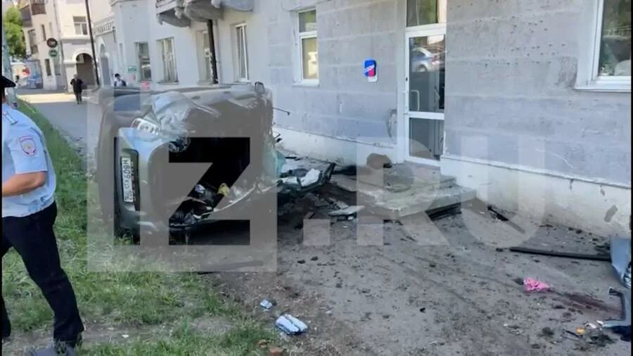 расстрел тц уфа. убийство в парикмахерской. стрельба в крымске 24 ноября. убийство на автовокзале в уфе 2019. расстрелянная приора.