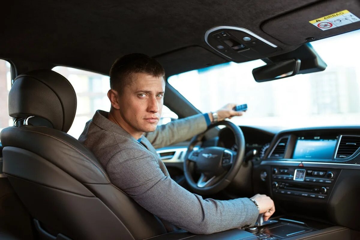 влад соколовский и его машина. попоша про соколовского. мерседес ильи соколовского. влад соколовский и его машина. машина соколовского.