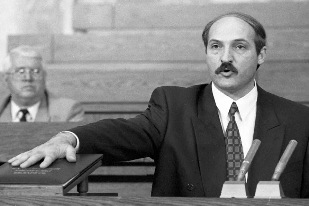 Лукашенко плакат 1994 предвыборный. Лукашенко 1994. Выборы 1994. Лукашенко 1994. Выборы 1994.