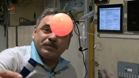 Жидкость в невесомости