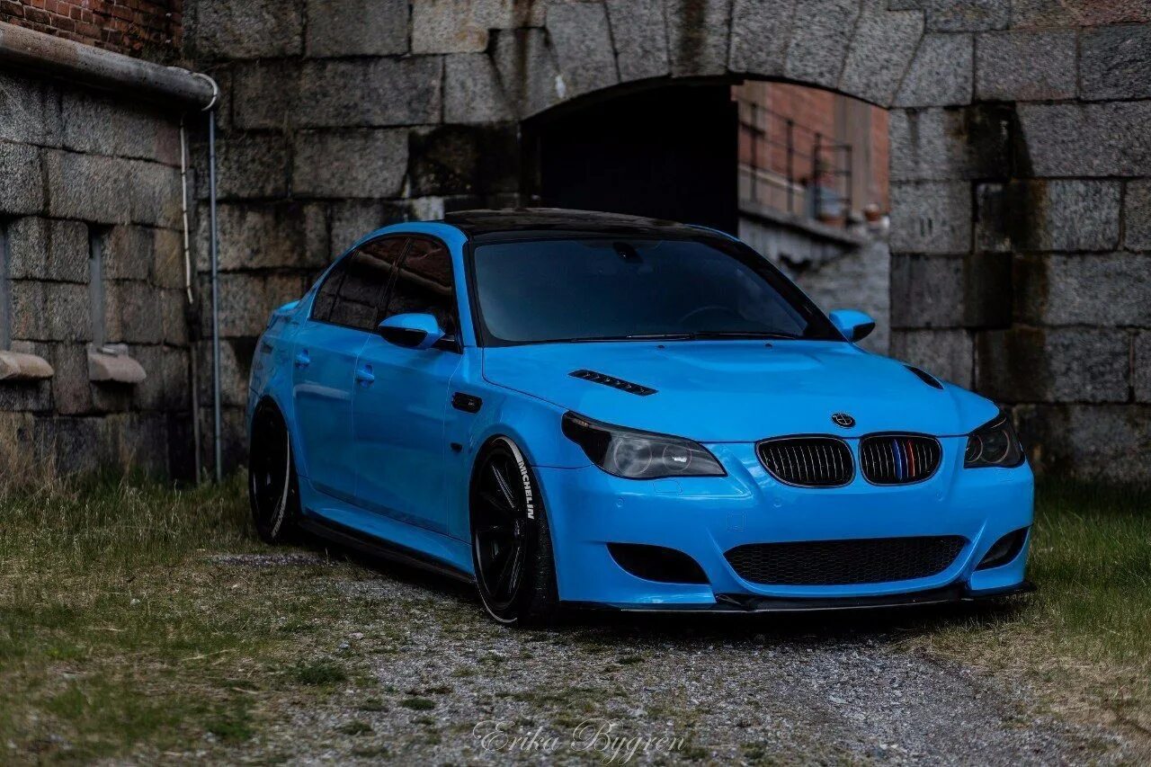 BMW m5 е60. BMW e60 m. Машина БМВ м5 e60. БМВ эм 5 е 60.