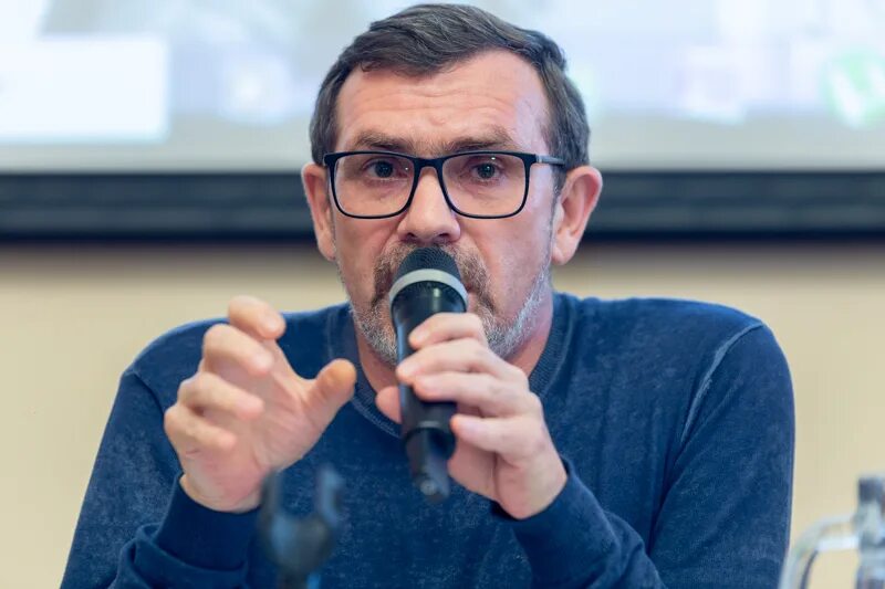 Басинский павел биография личная жизнь Павел Басинский: Проблема романа "Бронепароходы" в людях. Большинство из них мел