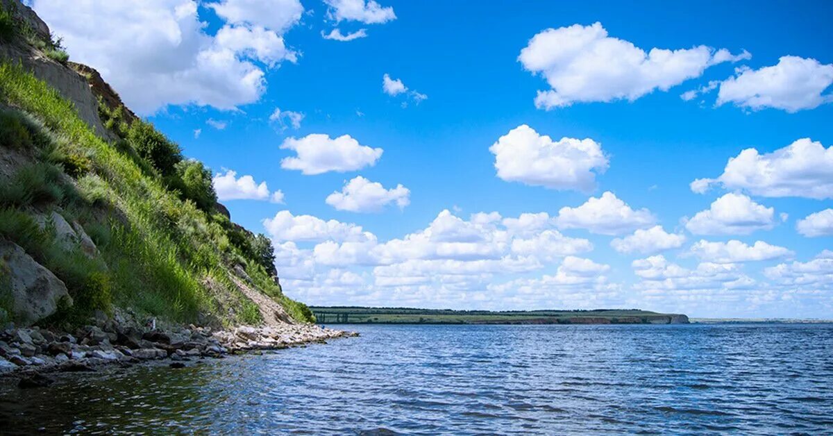 Правый берег реки волга. Водохранилище Волгоград. Река Волга в Волгоградской области. Водохранилища на Волге Волгоград. Река Волга Дубовка.