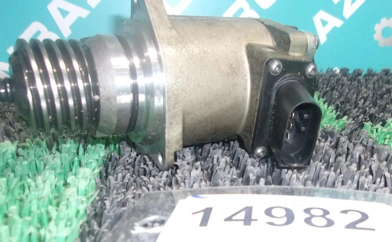 Сервопривод рейки. Серводвигатель бмв. Сервопривод рейки. Датчик активной рулевой рейки бмв е60. Сервопривод рейки.