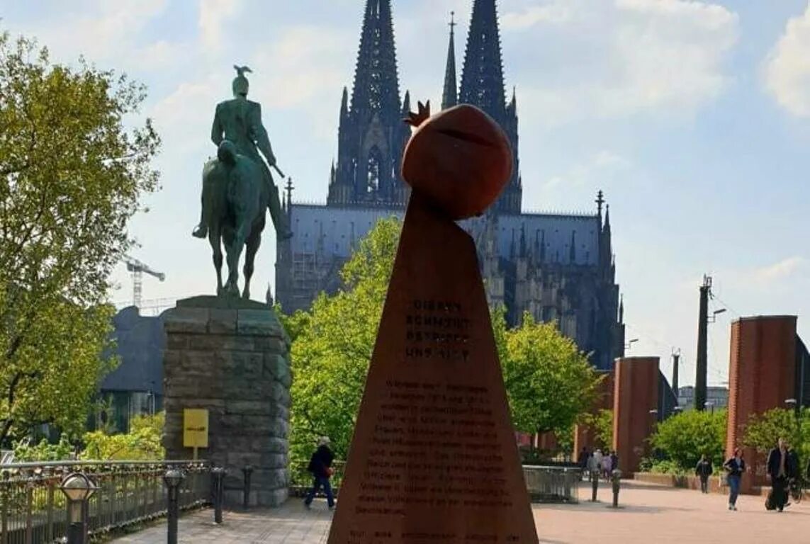 Памятник геноциду советского народа. Мемориал геноцида армян. Памятники геноциду. Памятники геноцида советского народа. Памятник геноциду в Германии.